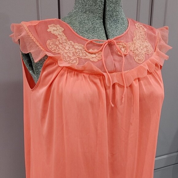 Vintage Short Nighty - Picture 1 of 4